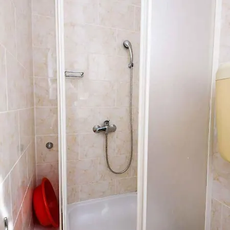In - Makarska Riviera 43538 Daire Gradac (Split-Dalmatia)